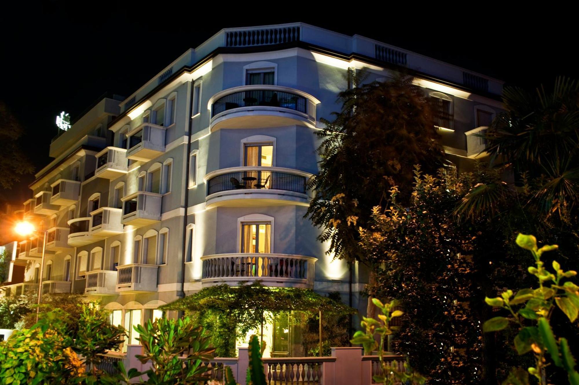 Sovrana Hotel & Spa Rimini Zewnętrze zdjęcie